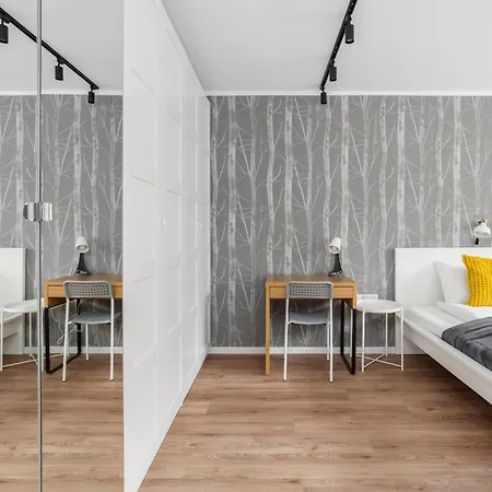 Apartamento View With Balcony Winogrady By Renters